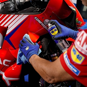 WD-40 Specialist Motorbike Γυαλιστικό Σιλικόνης 400ml 39149/46NBA Φωτογραφία 3