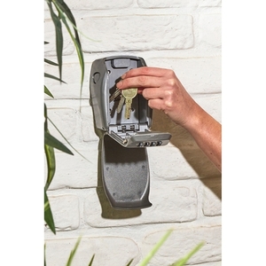 Select access controlled access device of increased security with protective cover 5415EURD Photo 4